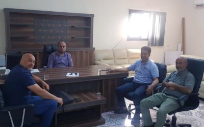 عمداء كليات الاقتصاد والآداب وتقنية المعلومات تجتمع لتنسيق  قاعات دراسية مشتركة