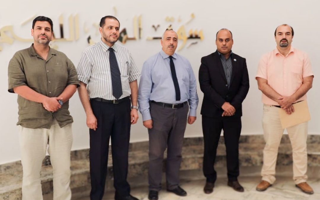 زيارة عميد كلية الاقتصاد إلى سوق المال الليبي