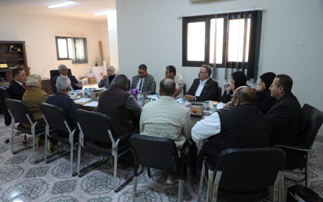 عميد كلية الاقتصاد يعقد الاجتماع الثاني للعام 2025