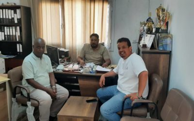 زيارة مكتب النشاط الرياضي بكلية الاقتصاد لمدير النشاط الرياضي بالجامعة لتعزيز الأنشطة الطلابية