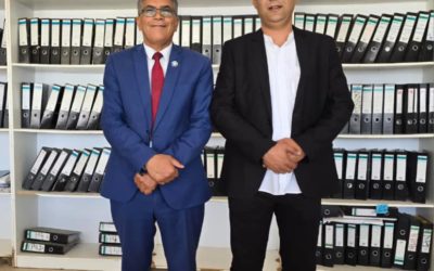 المسجل العام يعقد اجتماعًا مع عميد كلية الاقتصاد لبحث التحديات الإدارية وتطوير الخدمات الطلابية