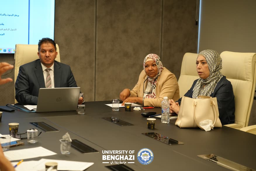 اللجنة العلمية للمؤتمر الدولي للتحول الرقمي تعقد اجتماعها الأول